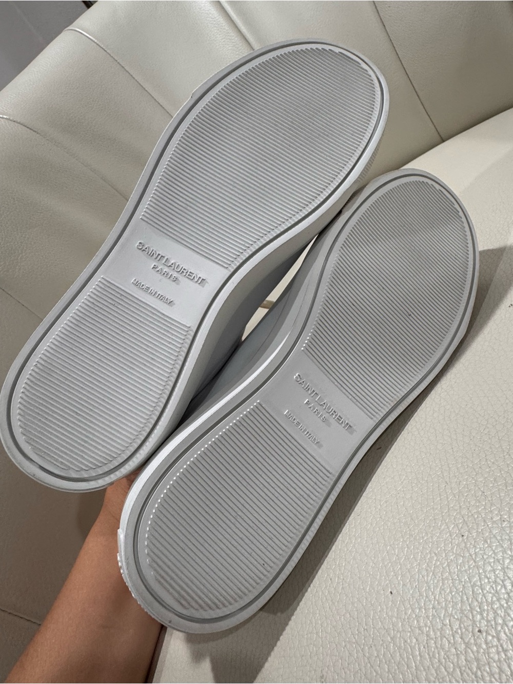 Saint Laurent White Leather Low-Top Sneakers with Gold Logo - Picture 7 of 8